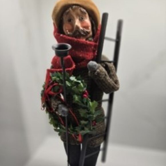 Byers' Lamplighter with electric streetlamp (2005) - Picture 1 of 9